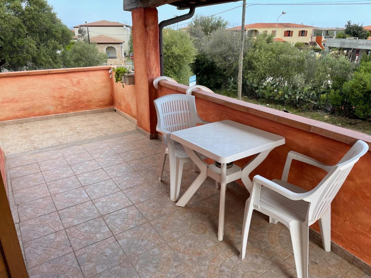 B&B Da Tizy San Teodoro  Luaran gambar