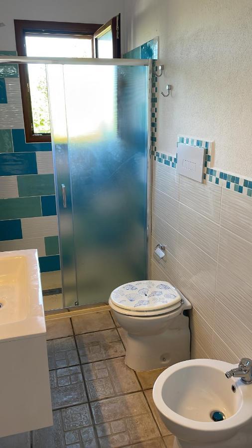 B&B Da Tizy San Teodoro  Luaran gambar