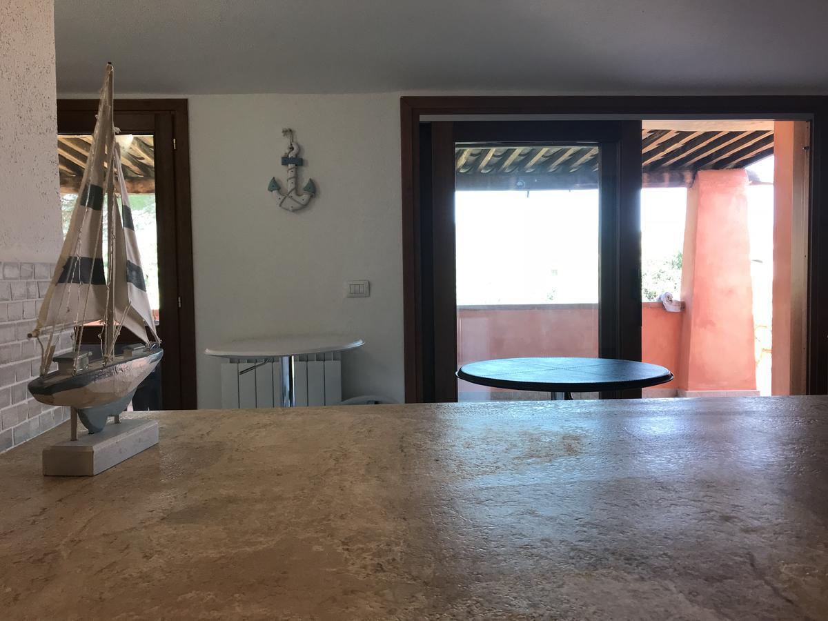 B&B Da Tizy San Teodoro  Luaran gambar