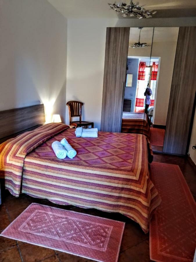 B&B Da Tizy San Teodoro  Luaran gambar